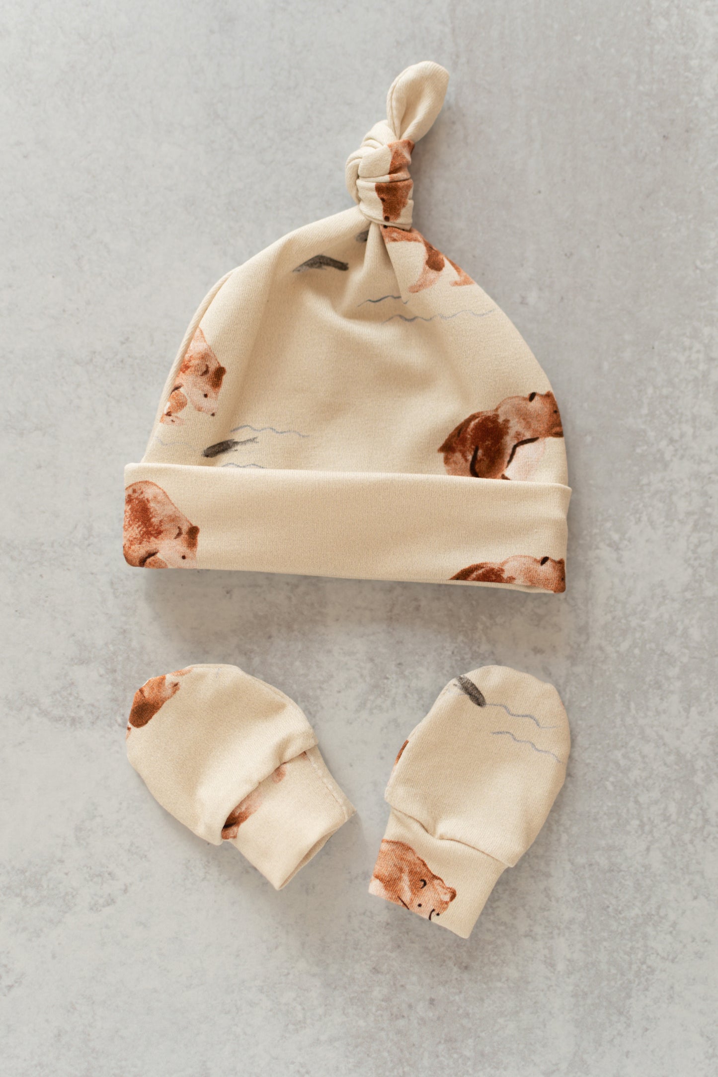 Grizzly Bear Baby Knotted Gown and Hat Set