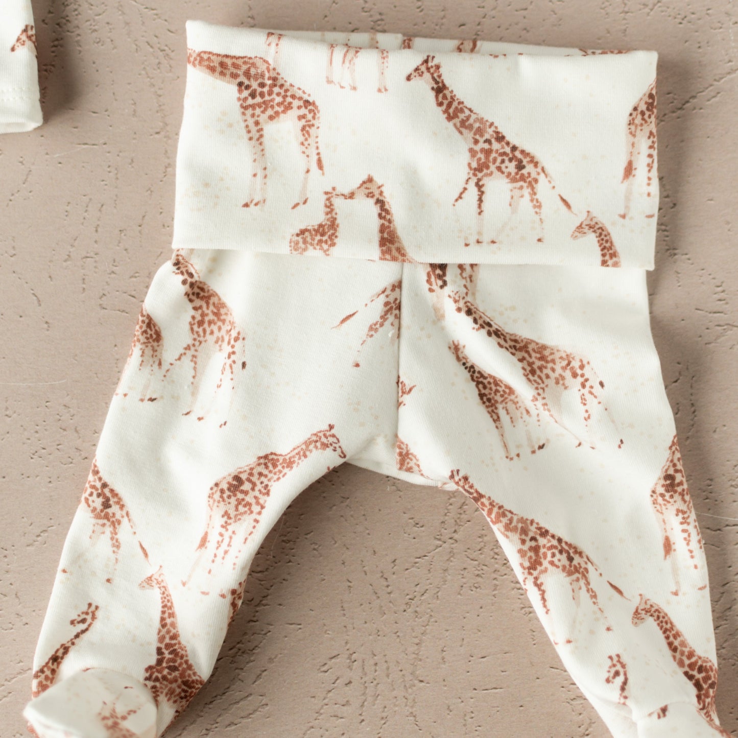 Giraffe Baby Outfit Set Pants Shirt Hat and Mittens
