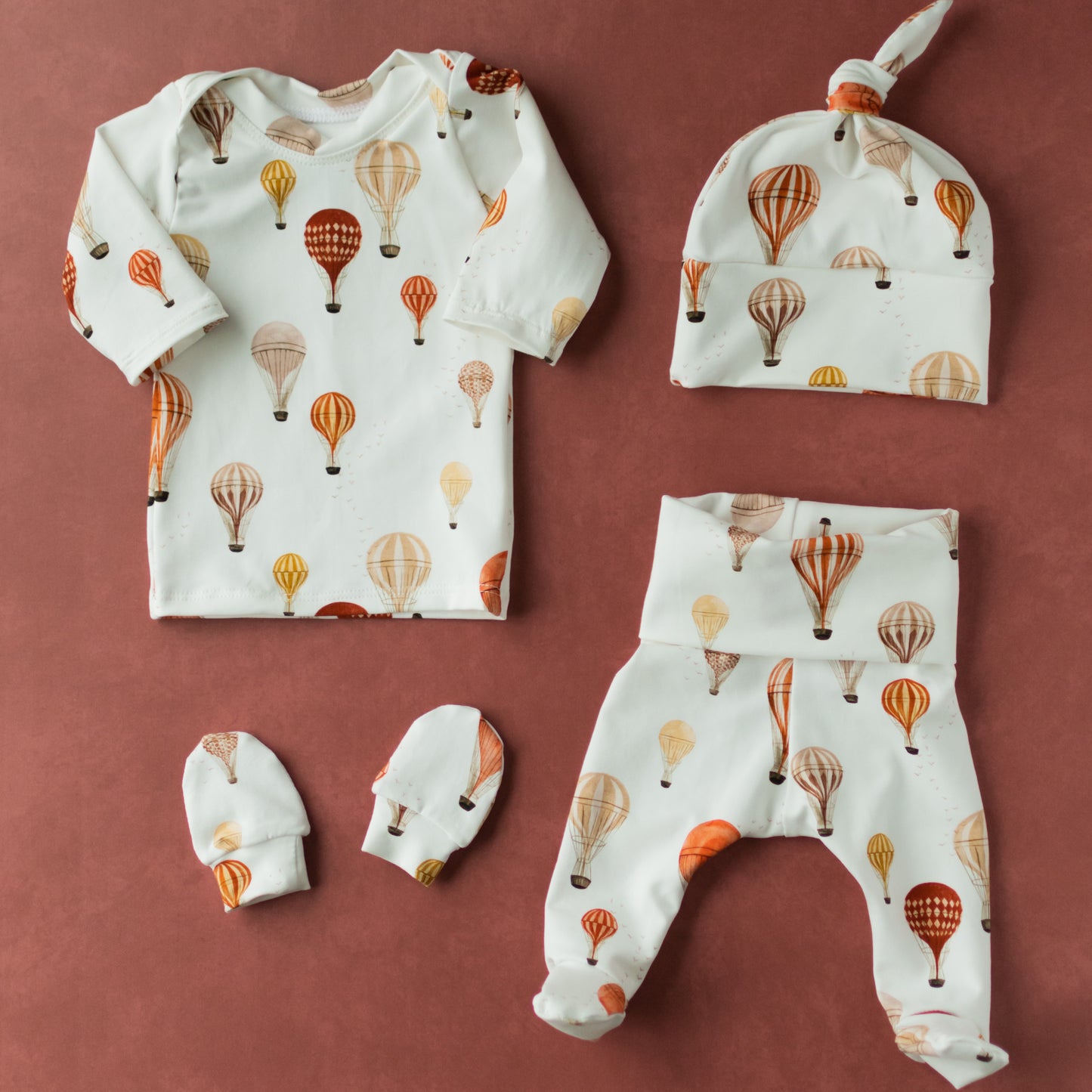 Hot Air Balloon Baby Outfit Set Pants Shirt Hat and Mittens