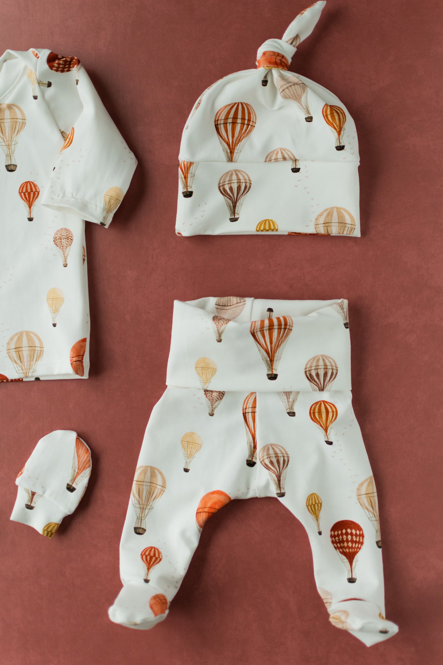 Hot Air Balloon Baby Outfit Set Pants Shirt Hat and Mittens