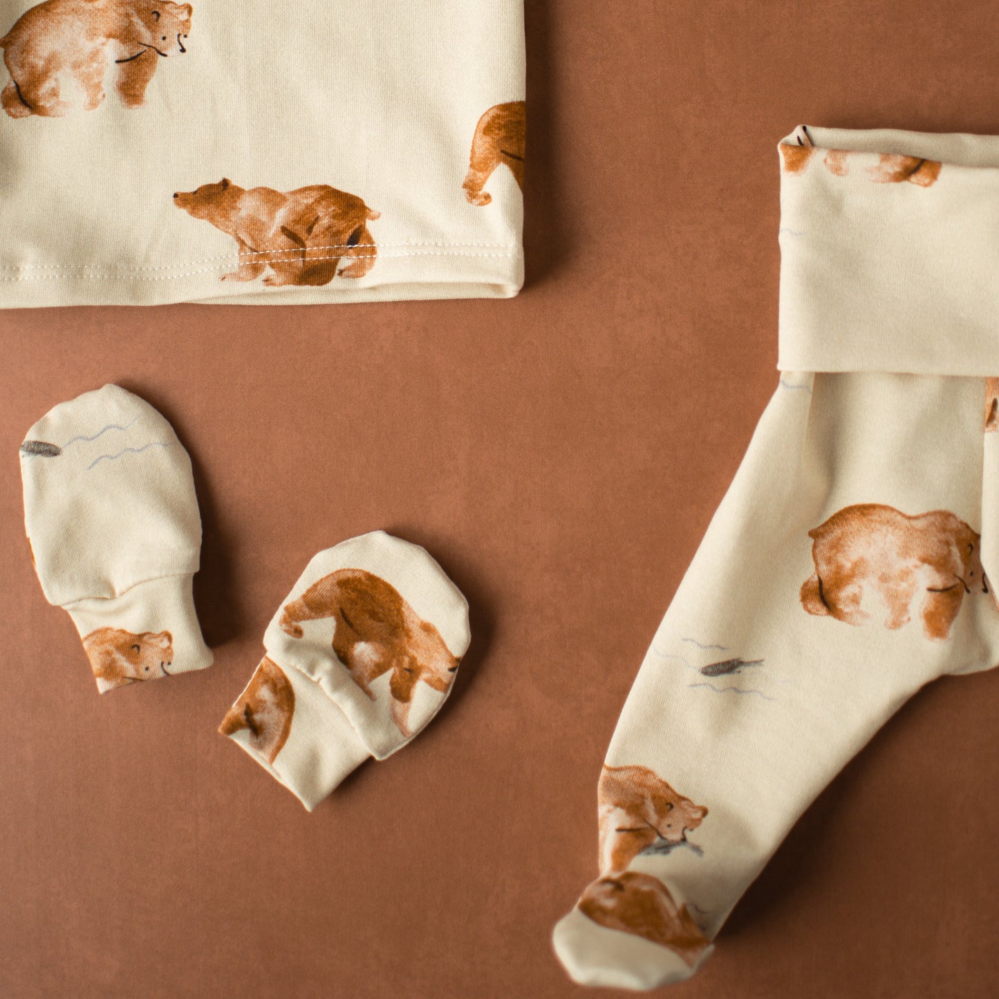 Grizzly Bear Baby Outfit Set Pants Shirt Hat and Mittens