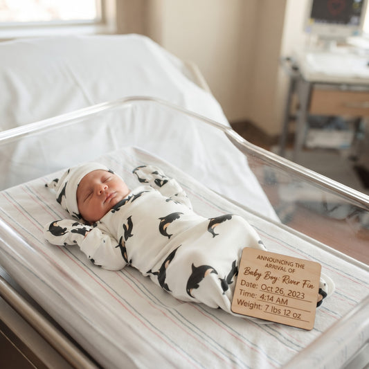 Organic Newborn Knotted Gown & Hat Set | Handmade in USA | OEKO-TEX Baby Clothing | Orca Whale Print