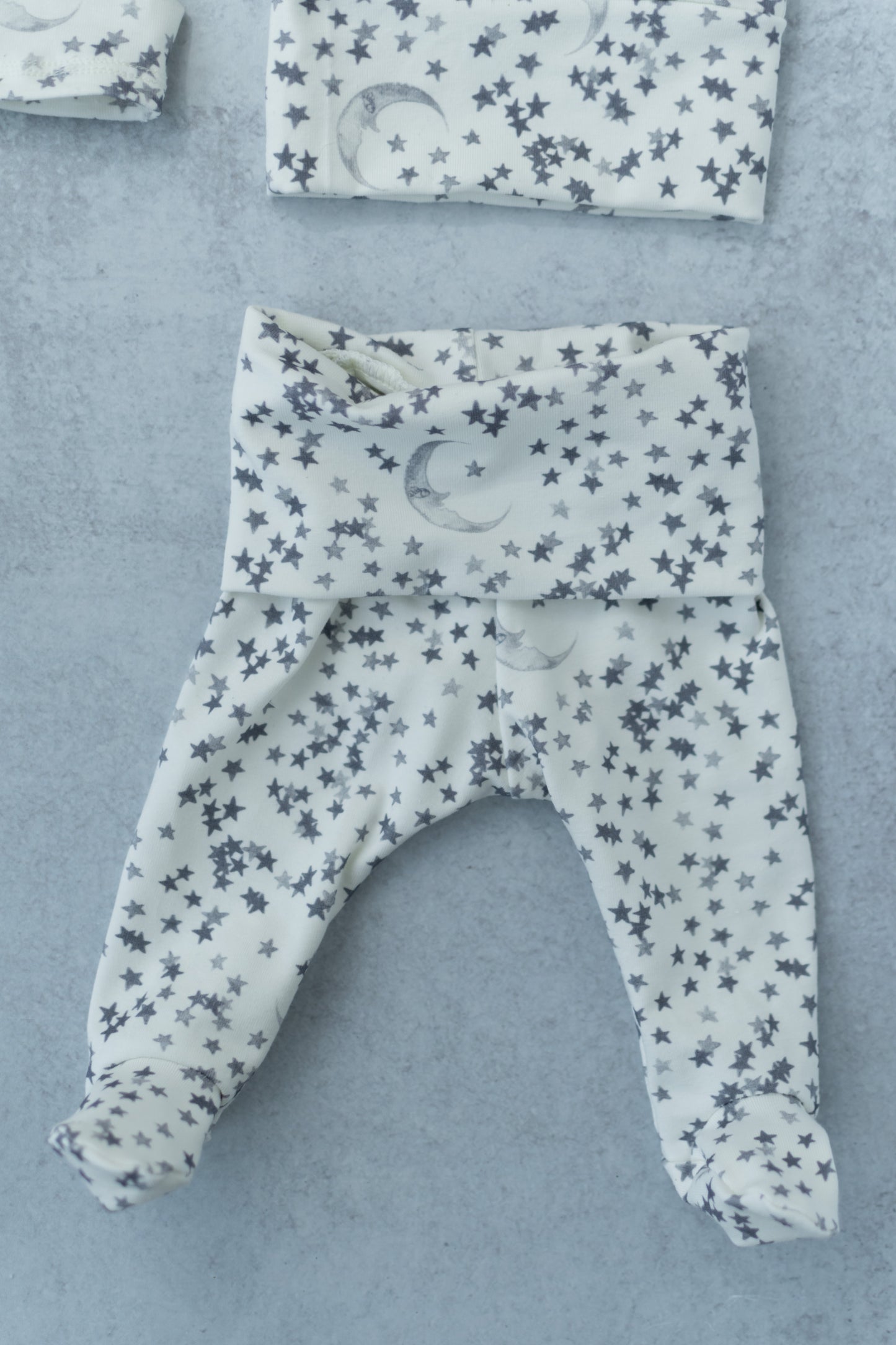 Moon and Star Baby Outfit Set Pants Shirt Hat and Mittens Blue