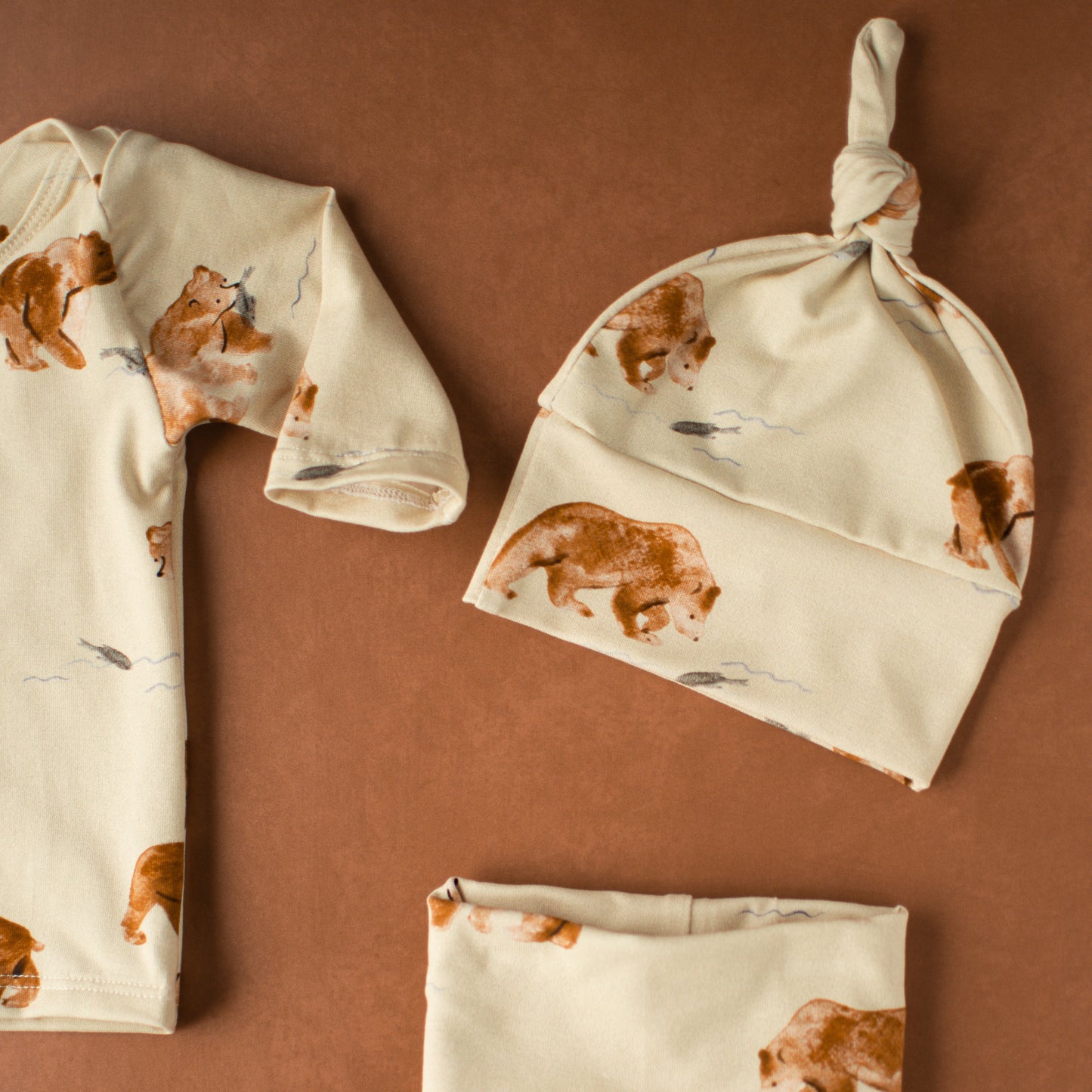 Grizzly Bear Baby Outfit Set Pants Shirt Hat and Mittens
