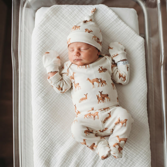 Organic Baby Outfit Set | Handmade Newborn Clothes | Deer Print | Pants, Shirt, Hat & Mittens
